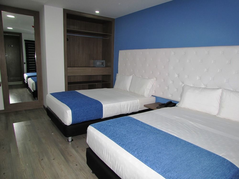 Aw Hotel Plaza Miranda Bogotá Eksteriør bilde