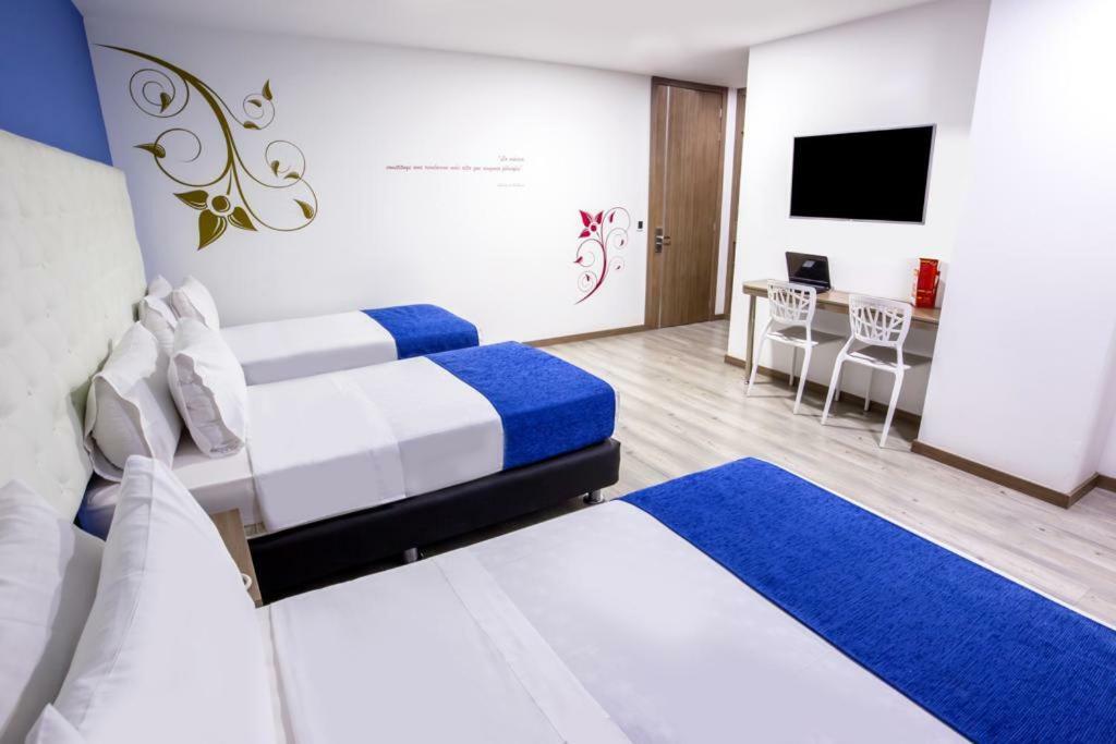 Aw Hotel Plaza Miranda Bogotá Eksteriør bilde